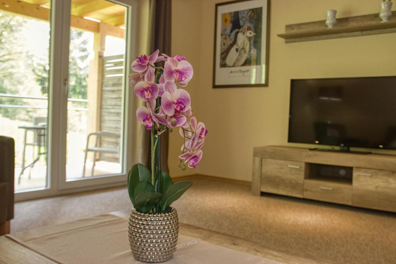 Wellnesshotel Deine Auszeit, Adults Only Акслах Экстерьер фото