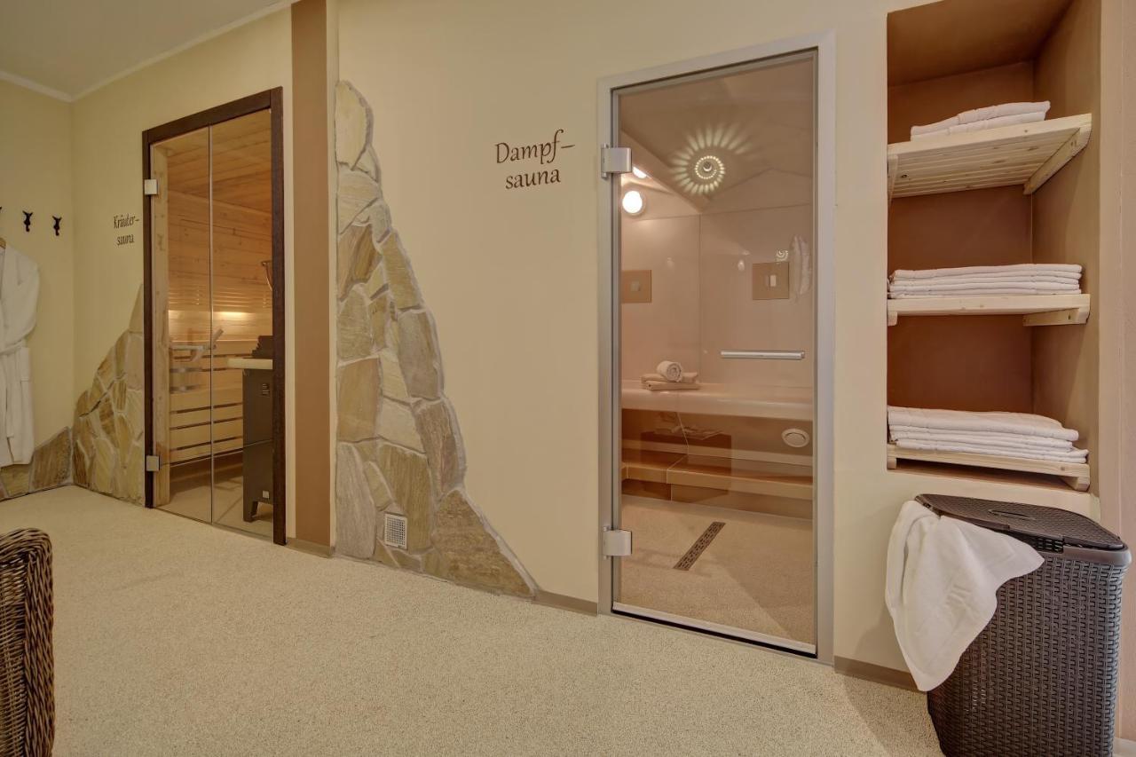 Wellnesshotel Deine Auszeit, Adults Only Акслах Экстерьер фото
