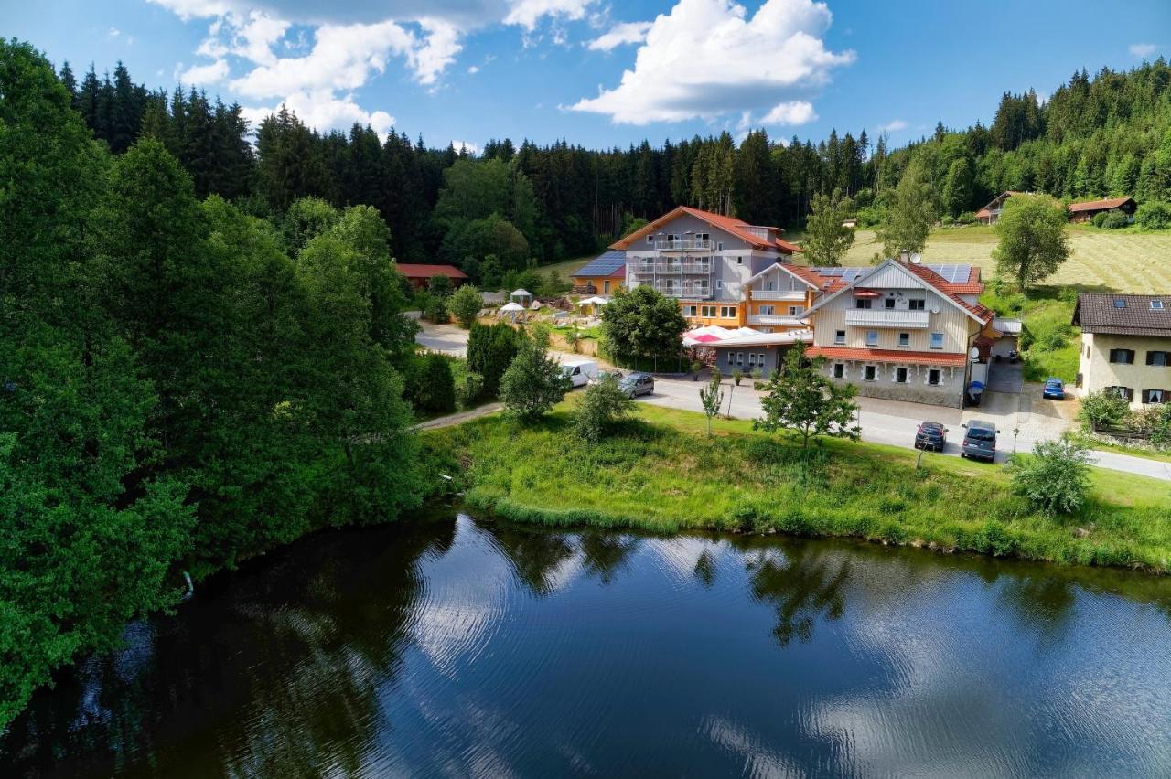 Wellnesshotel Deine Auszeit, Adults Only Акслах Экстерьер фото
