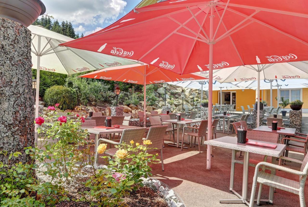 Wellnesshotel Deine Auszeit, Adults Only Акслах Экстерьер фото
