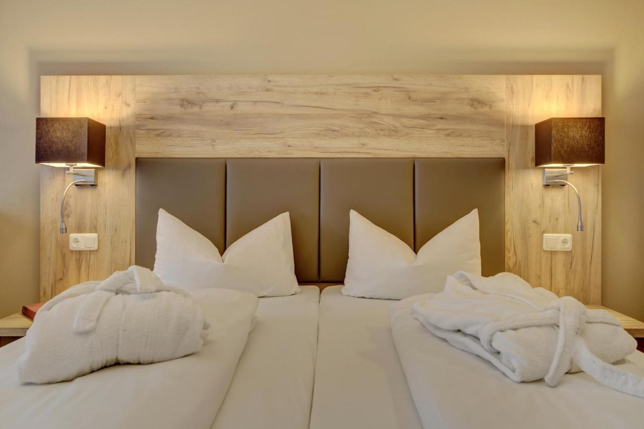 Wellnesshotel Deine Auszeit, Adults Only Акслах Экстерьер фото