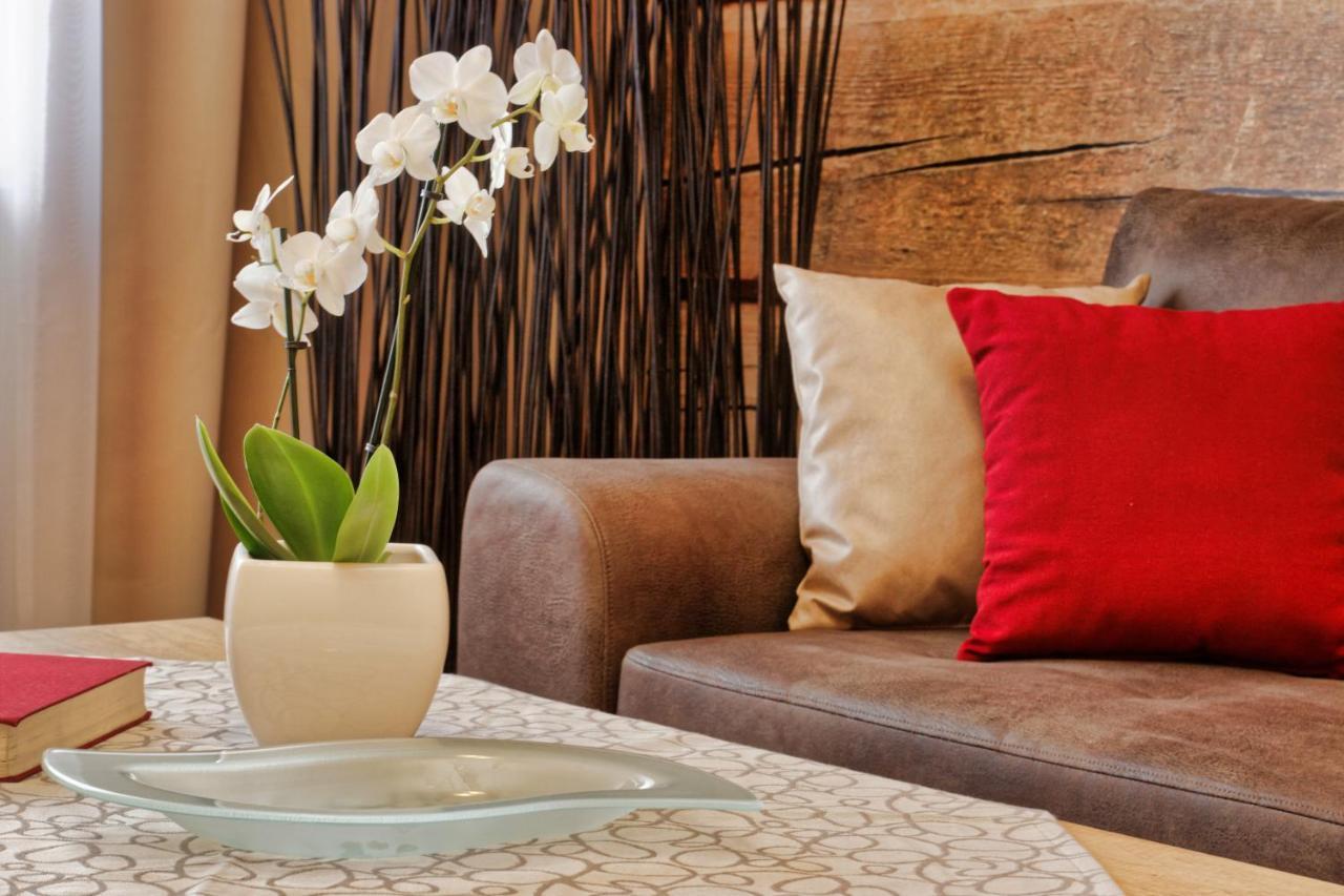 Wellnesshotel Deine Auszeit, Adults Only Акслах Экстерьер фото