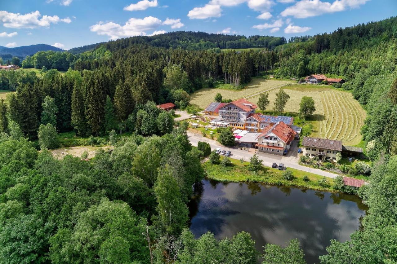 Wellnesshotel Deine Auszeit, Adults Only Акслах Экстерьер фото