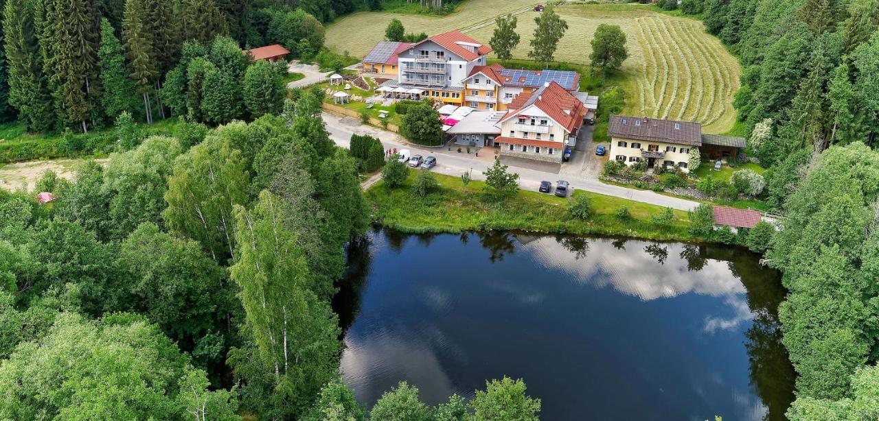 Wellnesshotel Deine Auszeit, Adults Only Акслах Экстерьер фото