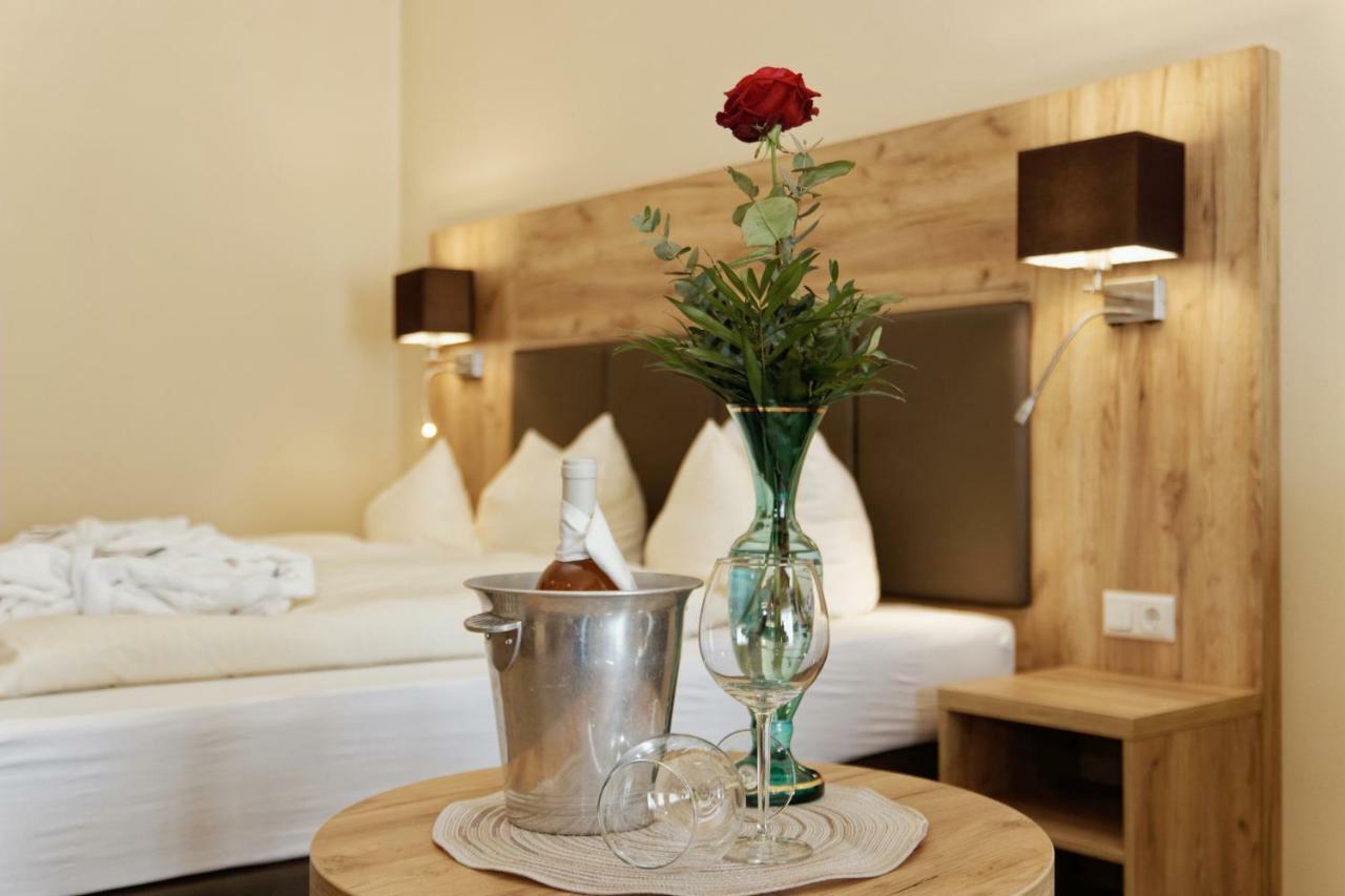 Wellnesshotel Deine Auszeit, Adults Only Акслах Экстерьер фото